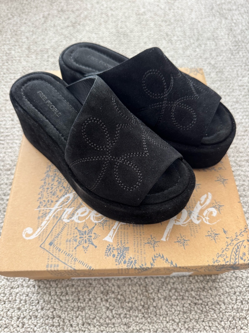 BRAND NEW Free People Haven Flatform Sandals